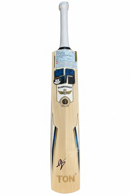 SS Smacker Punch Cricket Bat - Face View showing Premium Willow Grain